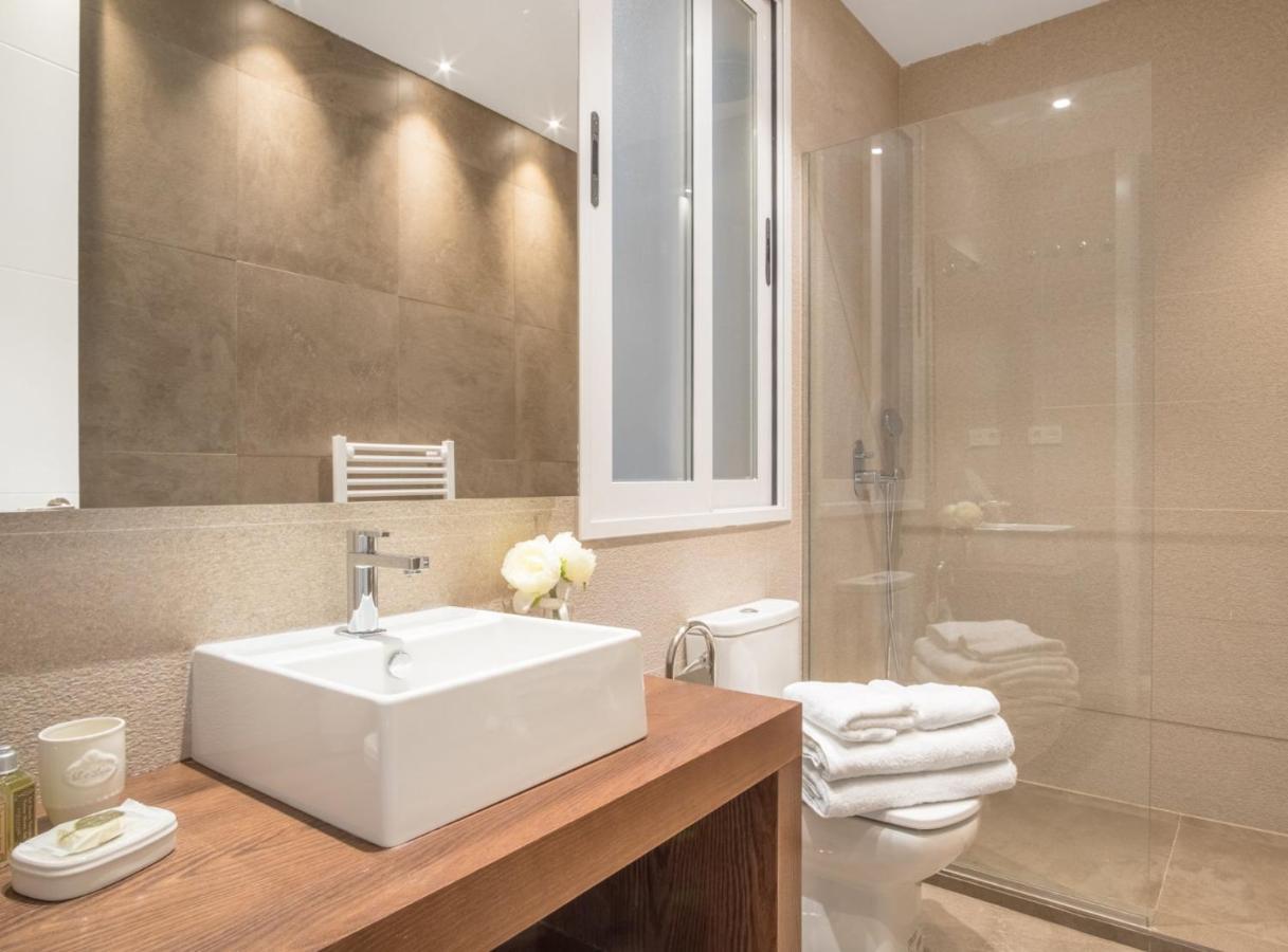 Experience The Best Of Madrid! Gran Via Apartment For 6, Comfort And Style In The Heart Of Chueca III Dış mekan fotoğraf